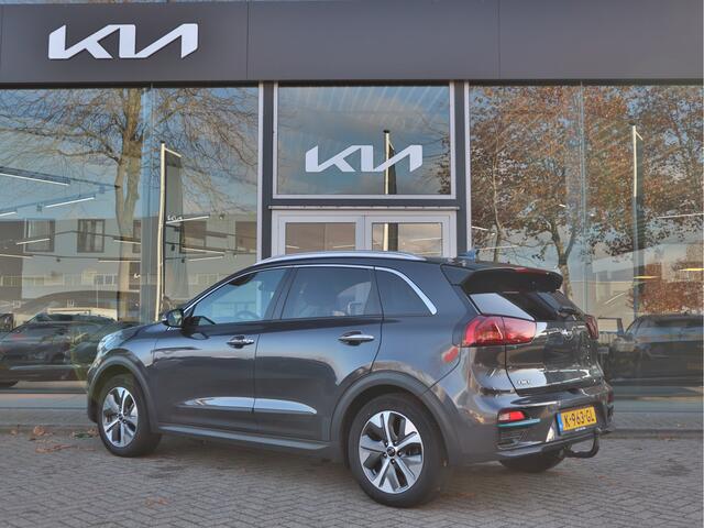 KIA e-Niro ExecutiveLine 64 kWh | Cruise Control Adaptief | Trekhaak | Camera | Leder | Stoelverwarming | Tot 10Jr. Kia-Garantie |