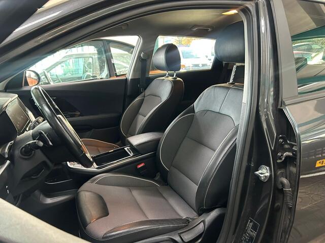 KIA e-Niro Edition 64 kWh - Carplay, Trekhaak, Stoelverw. SOH 100%