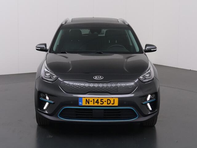 KIA e-Niro ExecutiveLine 64 kWh | Panoramadak | Lederen Bekleding | JBL Audio | Dodehoekdetectie | Stoel/Stuurwielverwarming | Stoelventilatie | Elektrisch bedienbare bestuurdersstoel met geheugenfunctie