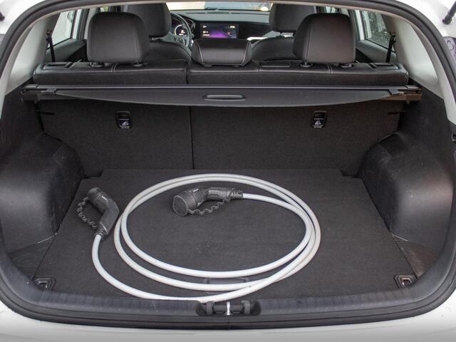 KIA e-Niro DynamicLine 64 kWh | Keyless | Camera | Navigatie | Carplay | DAB+ |