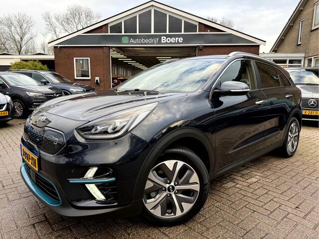 KIA e-Niro ExecutiveLine 64 kWh 3-Fase, Trekhaak, Leer, Camera, Stoel/Stuur Verwarming