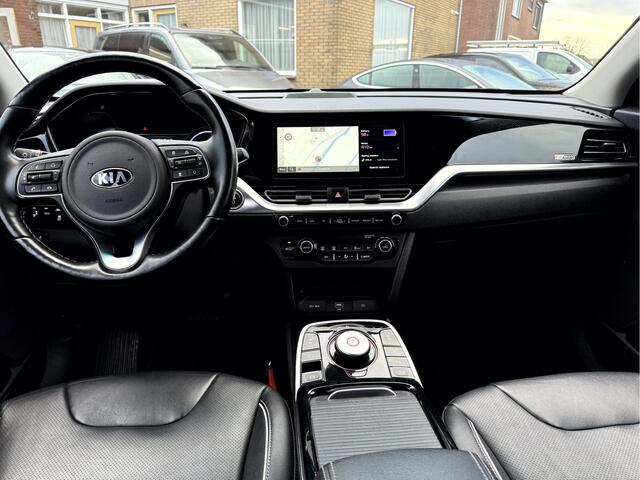 KIA e-Niro ExecutiveLine 64 kWh 3-Fase, Trekhaak, Leer, Camera, Stoel/Stuur Verwarming