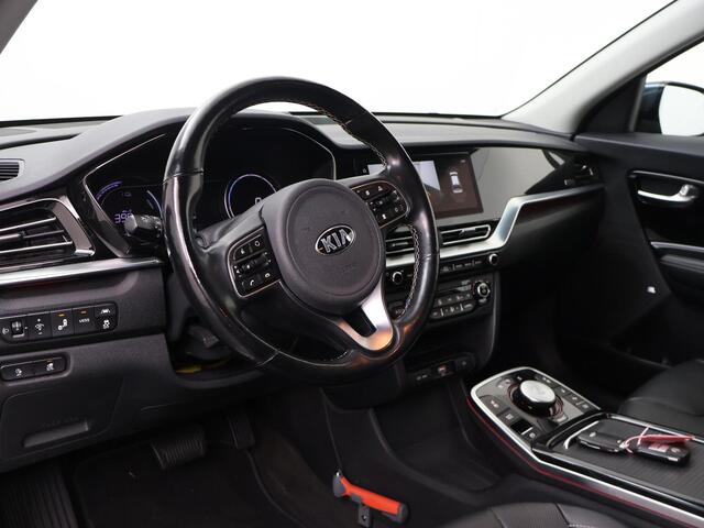 KIA e-Niro ExecutiveLine 64 kWh | SoH 98% | Automaat | Adaptive cruise control | Apple Carplay-Androidauto | Achteruitrijcamera |