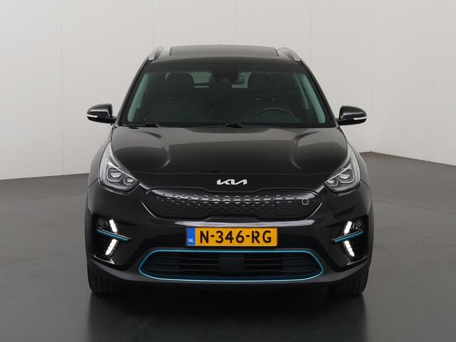 KIA e-Niro ExecutiveLine 64 kWh | Trekhaak| Panoramadak | Lederen Bekleding | JBL Audio | Dodehoekdetectie | Stoel/Stuurwielverwarming | Stoelventilatie | Elektrisch bedienbare bestuurdersstoel met geheugenfunctie