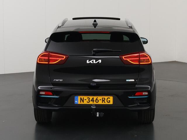 KIA e-Niro ExecutiveLine 64 kWh | Trekhaak| Panoramadak | Lederen Bekleding | JBL Audio | Dodehoekdetectie | Stoel/Stuurwielverwarming | Stoelventilatie | Elektrisch bedienbare bestuurdersstoel met geheugenfunctie
