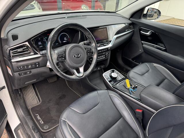 KIA e-Niro ExecutiveLine 64 kWh*AHK*Schuifdak*14793 netto*