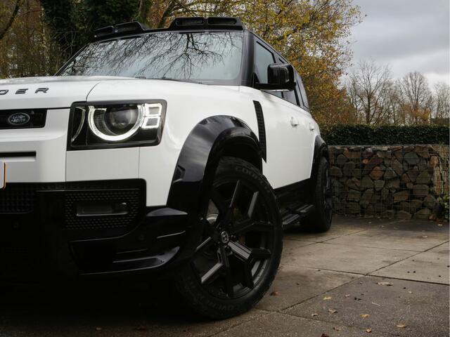 Land Rover DEFENDER 110 3.0 D300 110 SE Urban X-dynamic