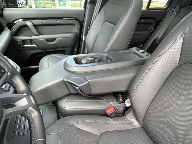 Land Rover DEFENDER 110 P300e 110 X-Dynamic HSE | Matzwarte protective film | Zeer compleet | Elektr. trekhaak tot 3.000kg |