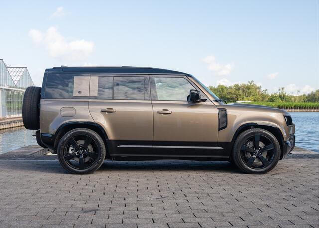 Land Rover DEFENDER P300e 110 X-Dynamic HSE | VERWACHT | Gondwana Stone | URBAN | Alle Opties | Meridian Surround | Head-Up | Standkachel | 3-Zone Airco |