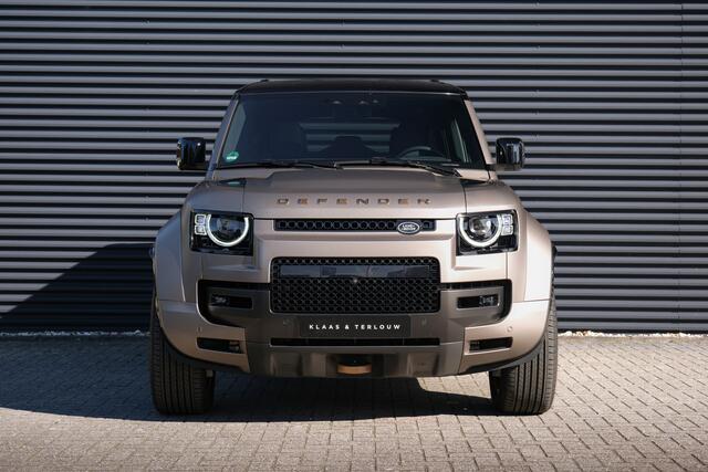 Land Rover DEFENDER 110 4.4 P635 110 Octa / Panorama dak / Elektrische Trekhaak / 22 inch /