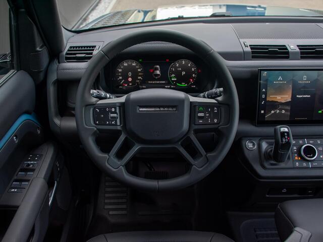 Land Rover DEFENDER 110 2.0 P300e 110 X-Dynamic l 6 Persoons l Schuif- /kantel Pano l Adapt. Cruise l Black Pack l 360 Camera