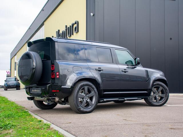 Land Rover DEFENDER 110 2.0 P300e 110 X-Dynamic HSE Trekhaak l Schuif-/kantel Panorama dak l Black Pack l Treeplanken l Spoiler l Wheelcover l 20 Inch l