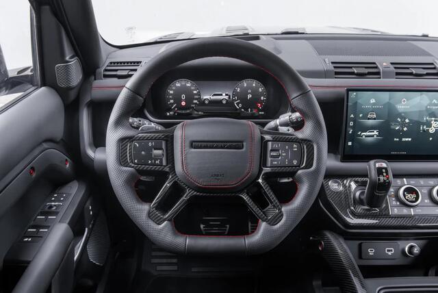 Land Rover DEFENDER V8 | Urban XRS 1/25 | Pano | Elektrische stoelen | 23 inch velgen | Stuurverwarming | 360 camera |