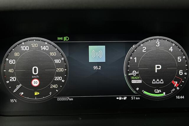 Land Rover DEFENDER 110 2.0 P300e 110 X-Dynamic SE | Lederen bekleding | Panoramadak | Rondomzicht camera