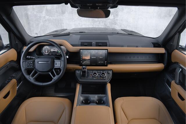 Land Rover DEFENDER 110 2.0 P300e 110 X-Dynamic HSE Urban Wide Track Stoelverwarming | Stoelverkoeling | Stuurverwarming | Pano | HUD