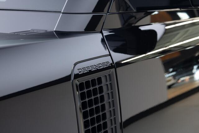 Land Rover DEFENDER 110 2.0 P300e 110 SE