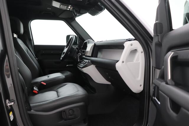 Land Rover DEFENDER P300e 110 X-Dynamic HSE | 6P | Black Pack | Panoramadak | ACC | 22 Inch | Trekhaak | Stoel+Stuurverwarming