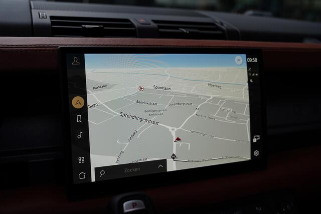 Land Rover DEFENDER 110 P 635 V 8 Octa By Lamborghini VAN GRIJS Kenteken