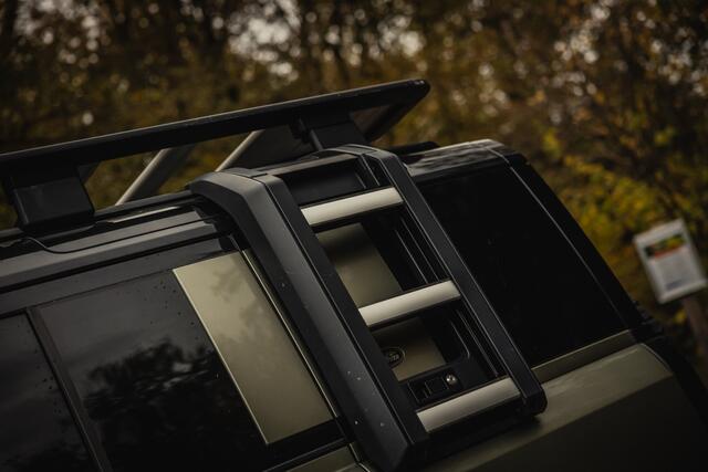 Land Rover DEFENDER 3.0 P400 110 HSE