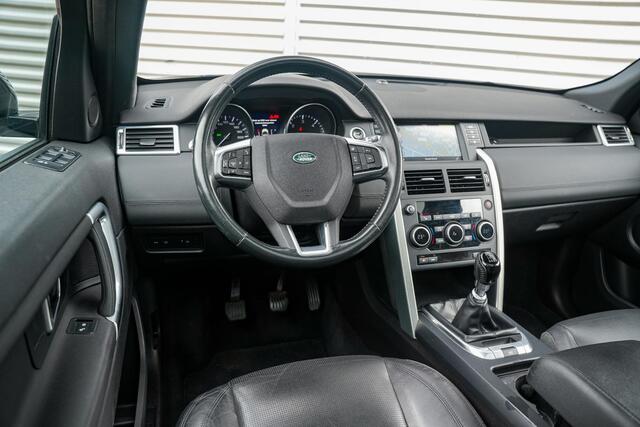 Land Rover DISCOVERY SPORT 2.0 eD4 SE Panoramadak Leer Stoelverw. Navigatie Xenon Trekhaak 18''LM