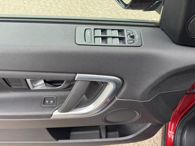 Land Rover DISCOVERY SPORT 2.0 eD4 E-Capability Urban Series SE Panorama/LED/Leer