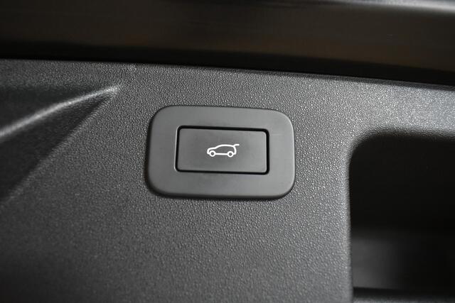 Land Rover DISCOVERY SPORT P300e 1.5 R-Dynamic SE Pano Trekh Cam Vol Leder Winterpack Dhoek Mem-Seats