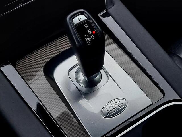 Land Rover DISCOVERY SPORT P300e 1.5 R-Dynamic SE Automaat / Panoramadak / Elektr. Achterklep / Rondomzicht Camera / Navigatie / Cruise Control Adaptief /