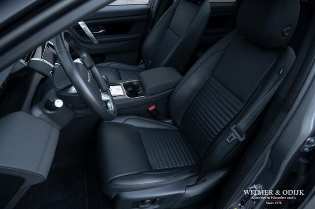 Land Rover DISCOVERY SPORT P300e 21.600km black-pack