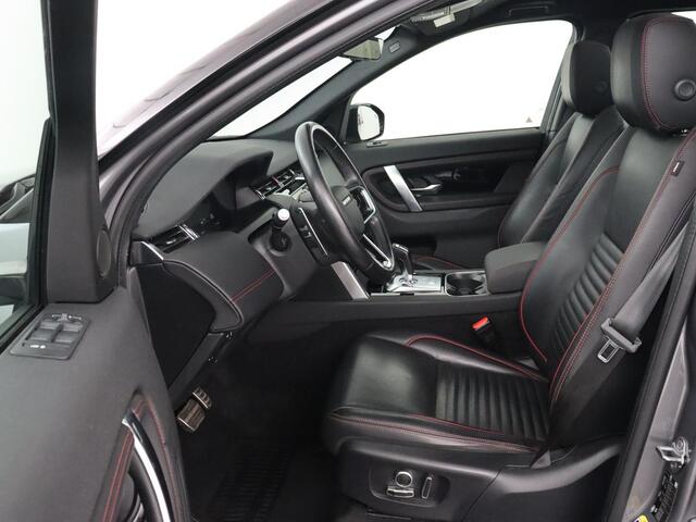 Land Rover DISCOVERY SPORT P300e 1.5 R-Dynamic SE | Panoramadak | Leder | Trekhaak | 360 Camera | Stoelverwarming | Carplay | Full LED | Stuurverwarming | Navigatie | PHEV | Plug In