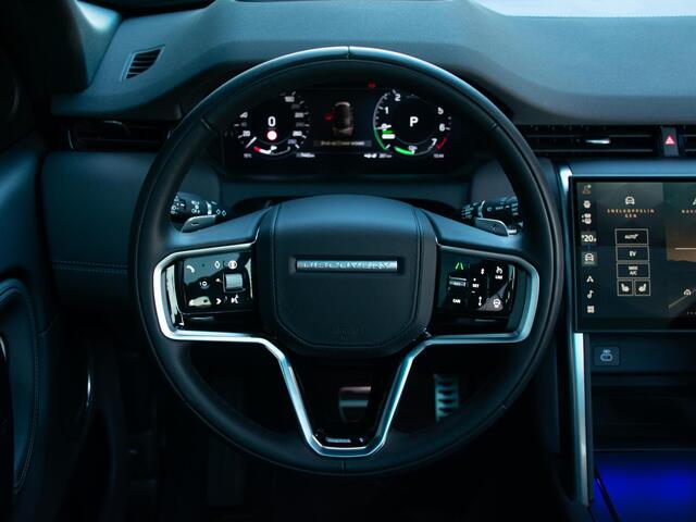 Land Rover DISCOVERY SPORT 1.5 P270e PHEV Dynamic HSE | Trekhaak | Panorama dak | Adapt. Cruise | Head-Up | Verwarmd Stuurwiel | Meridian Surround |