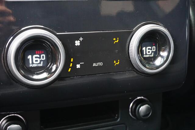 Land Rover RANGE ROVER 2.0 P400e Vogue l Pano | Meridian | Stoelventilatie | Virtual Cockpit | Koelkast | Lucht l