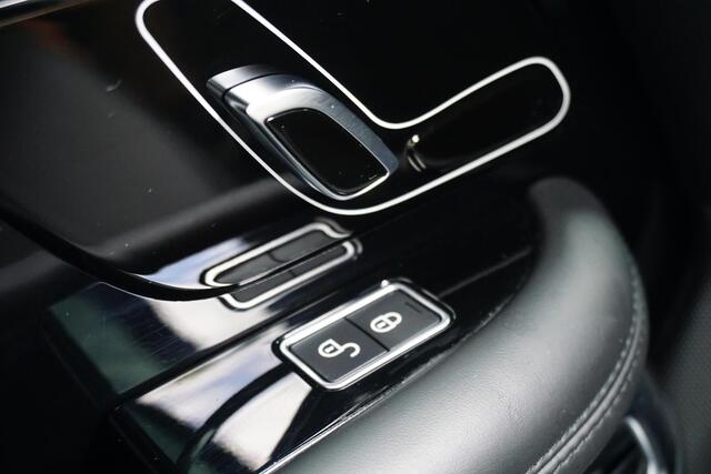 Land Rover RANGE ROVER 2.0 P400e Vogue l Pano | Meridian | Stoelventilatie | Virtual Cockpit | Koelkast | Lucht l