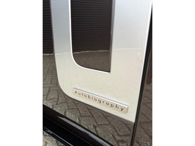 Land Rover RANGE ROVER 3.0 P550e Autobiography Executive Class Seating