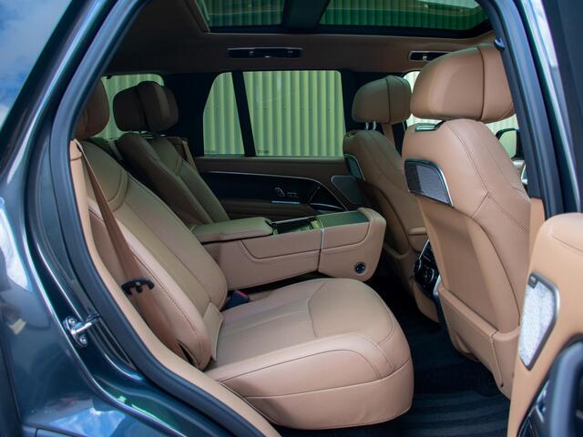 Land Rover RANGE ROVER 3.0 P550e Autobiography PHEV Uitklapbare Treeplanken l Schuif- /kantel Pano l Stoelventilatie l Soft Close l Trekhaak