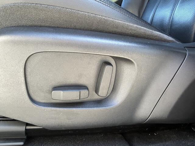 Land Rover RANGE ROVER EVOQUE P300e 309pk AWD R-Dynamic SE | NL auto | Nieuw door ons geleverd | Schuifdak |