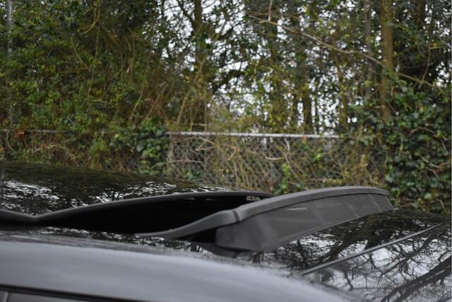 Land Rover RANGE ROVER EVOQUE 1.5 P300e AWD R-Dynamic SE | Pano.dak | 360 gr.camera | Keyless | Elekt.stoelen | Carplay | Full LED | 20" Velgen