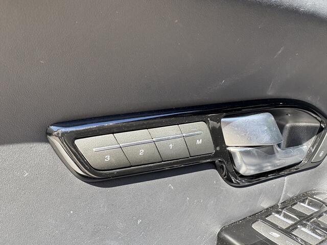 Land Rover RANGE ROVER EVOQUE 2.0 TD4 Urban Series HSE / AUTOMAAT / PANORAMADAK / MEMORY / HARMAN KARDON