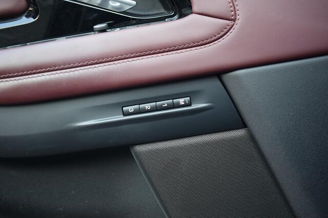 Land Rover RANGE ROVER EVOQUE 2.0 P200 AWD R-Dynamic HSE | VOL! | Meridian | Leer | Stuur- en Stoelverw.