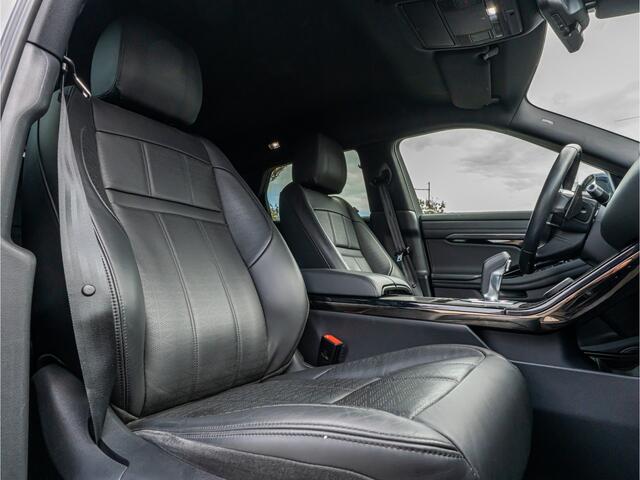 Land Rover RANGE ROVER EVOQUE 1.5 P300e AWD R-Dynamic HSE 20 INCH MERIDIAN MEMORY STOEL CAMERA BLACK OPTIC LED BOMVOL!!