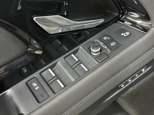 Land Rover RANGE ROVER EVOQUE 2.0 P250 AWD R-Dynamic SE | ACC | Meridian | 20 Inch | Trekhaak |