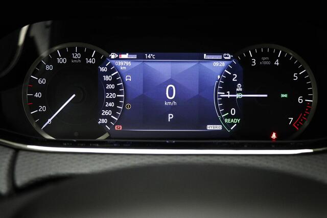 Land Rover RANGE ROVER EVOQUE 1.5 P300e AWD R-Dynamic SE STUURVERWARMING | PANORAMADAK | DAB | APPLE | CAMERA