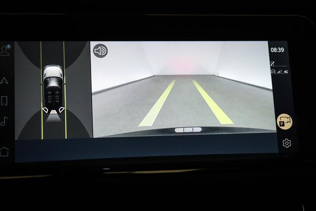 Land Rover RANGE ROVER EVOQUE 1.5 P300e AWD R-Dynamic SE STUURVERWARMING | PANORAMADAK | DAB | APPLE | CAMERA