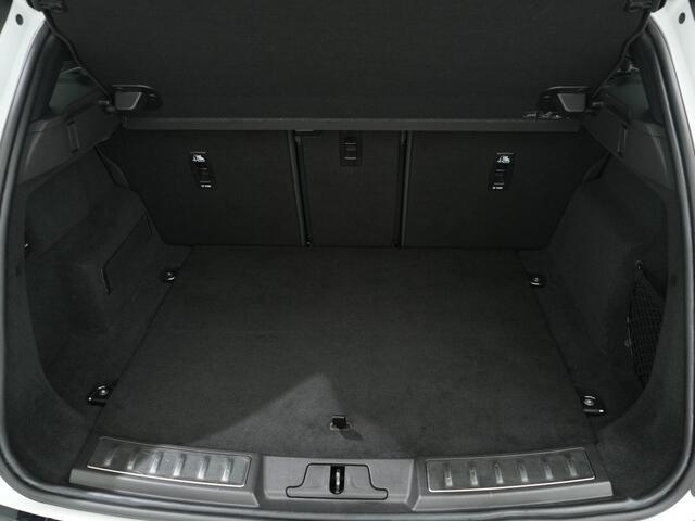 Land Rover RANGE ROVER EVOQUE 1.5 P300e AWD R-DYNAMIC SE | Panoramadak | Cruise Adaptief | Cold Climate Pack