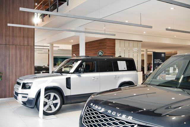 Land Rover RANGE ROVER SPORT P400 MHEV HST