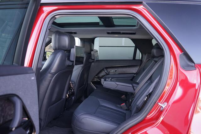 Land Rover RANGE ROVER SPORT 3.0 P510e First Edition | Vierwielbesturing | Koelvak | Elektrische trekhaak |