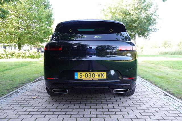 Land Rover RANGE ROVER SPORT 3.0 P510e First Edition | Pano | Meridian | Luchtvering | 4 Wiel sturing | 360 Camera | Massage stoelen | Stoel ventilatie | HUD | Glascoating |