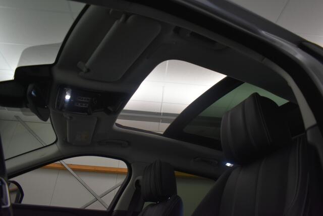 Land Rover Velar Range Rover 2.0 P400e R-Dynamic | Pano | 360º | Black Pack | Leer |