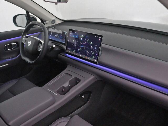 Leapmotor C10 Design 69.9 kWh | Glazen dak | Adaptive Cruise Control | 20" LMV |