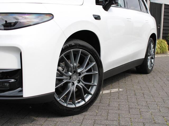 Leapmotor C10 REEV Design 28.4 kWh Camera systeem rondom, Stoelverwarming/koeling, Panoramadak, Navigatie