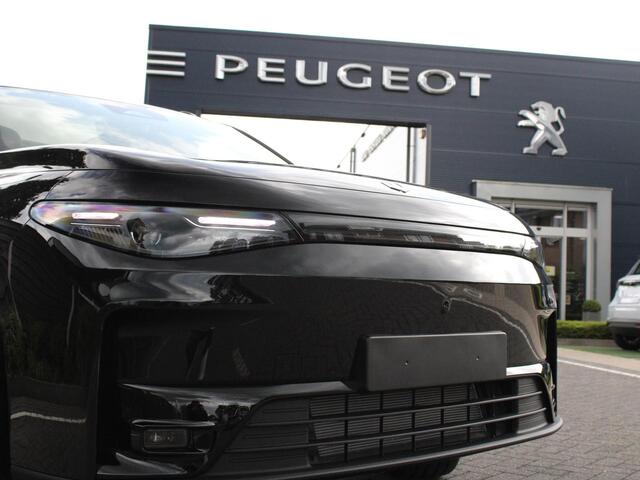 Leapmotor C10 REEV Design 28.4 kWh Camera systeem rondom, Stoelverwarming/koeling, Panoramadak, Navigatie